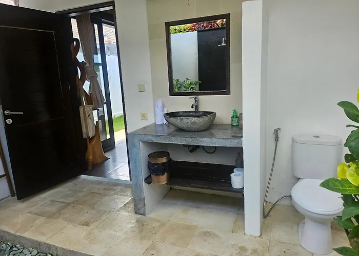 Leon, Ungasan - Private Pool, Sauna, Hot Tub, Bbq & Breakfast, 3br Oasis Villa *