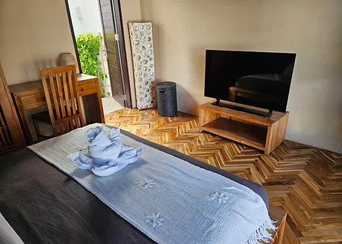 Villa Leon, Ungasan - Private Pool, Sauna, Hot Tub, Bbq & Breakfast, 3br Oasis